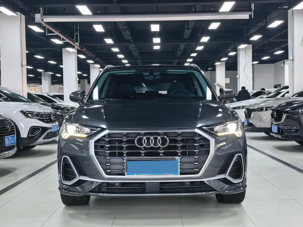 2022 Audi Q3 1.4T 150HP L4 7DCT,autocango,china used car exporter,china ev exporter,chinese used car exporter,chinese used ev exporter