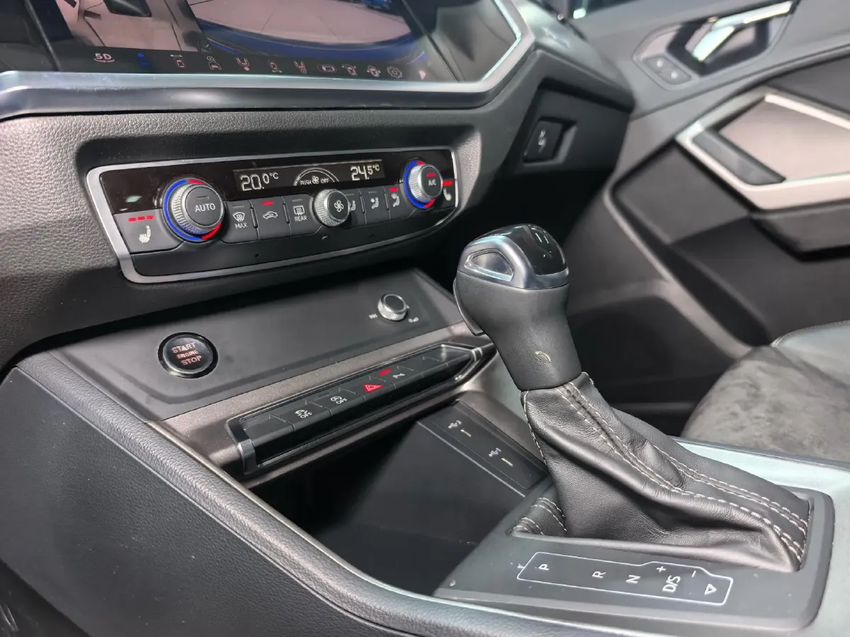 2022 Audi Q3 1.4T 150HP L4 7DCT,autocango,china used car exporter,china ev exporter,chinese used car exporter,chinese used ev exporter