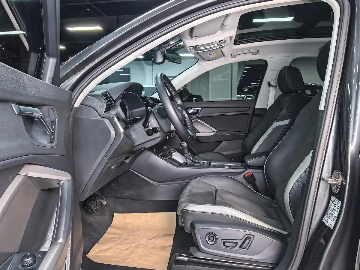 2022 Audi Q3 1.4T 150HP L4 7DCT,autocango,china used car exporter,china ev exporter,chinese used car exporter,chinese used ev exporter