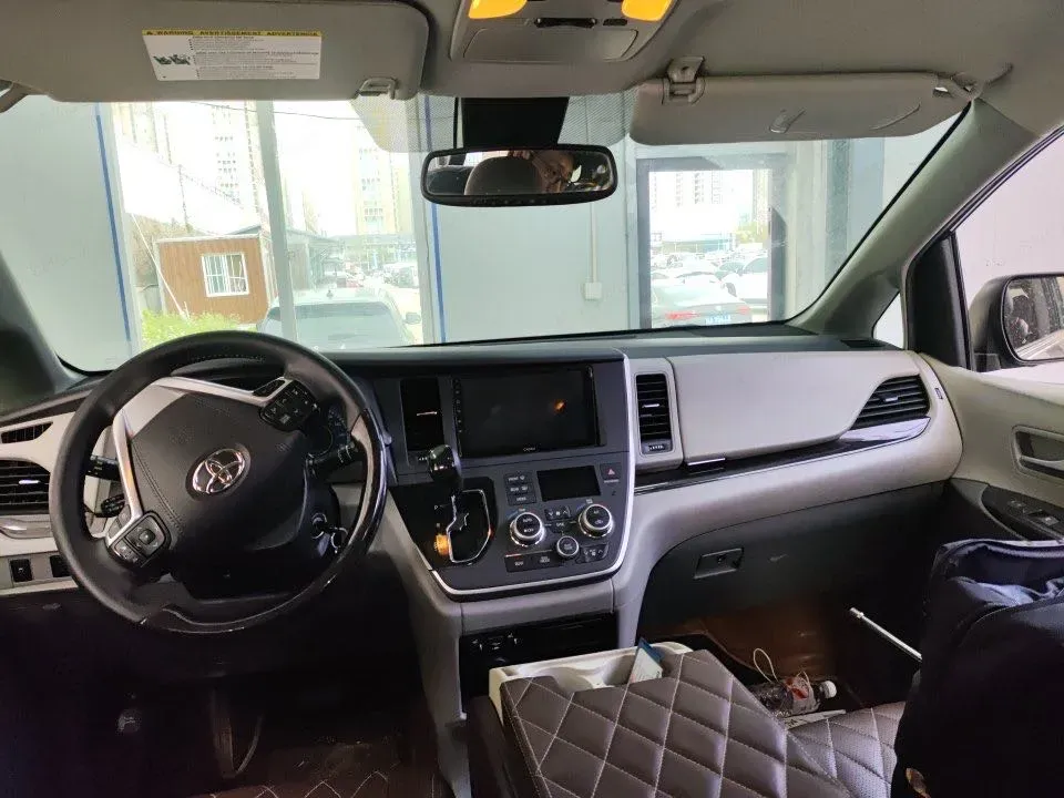 2019 Toyota Camry 2.0L 178HP L4 CVT,autocango,china used car exporter,china ev exporter,chinese used car exporter,chinese used ev exporter