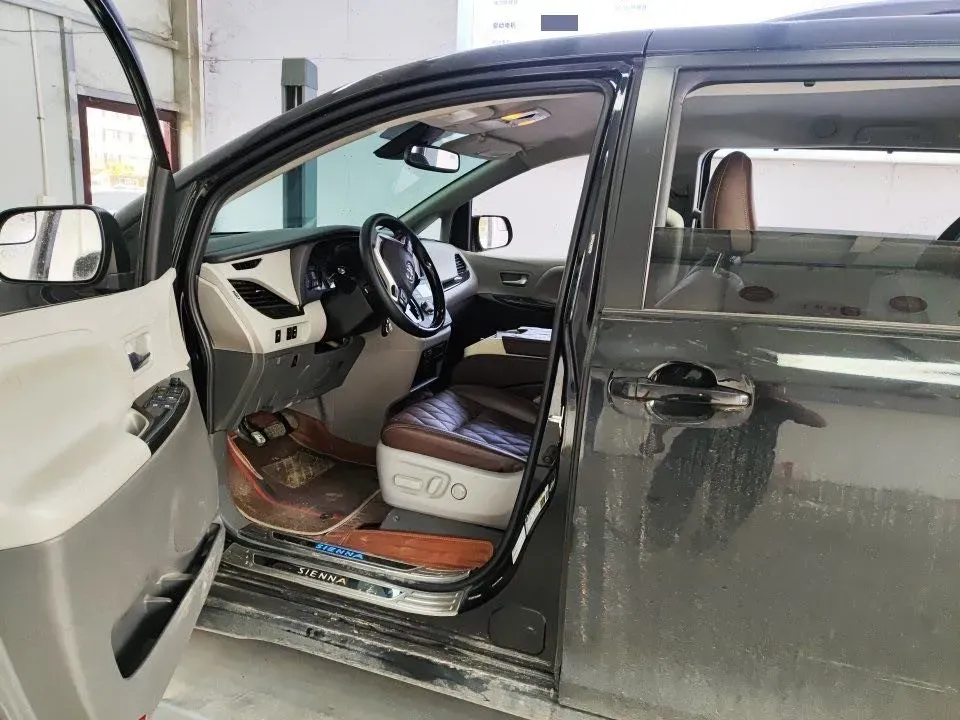 2019 Toyota Camry 2.0L 178HP L4 CVT,autocango,china used car exporter,china ev exporter,chinese used car exporter,chinese used ev exporter