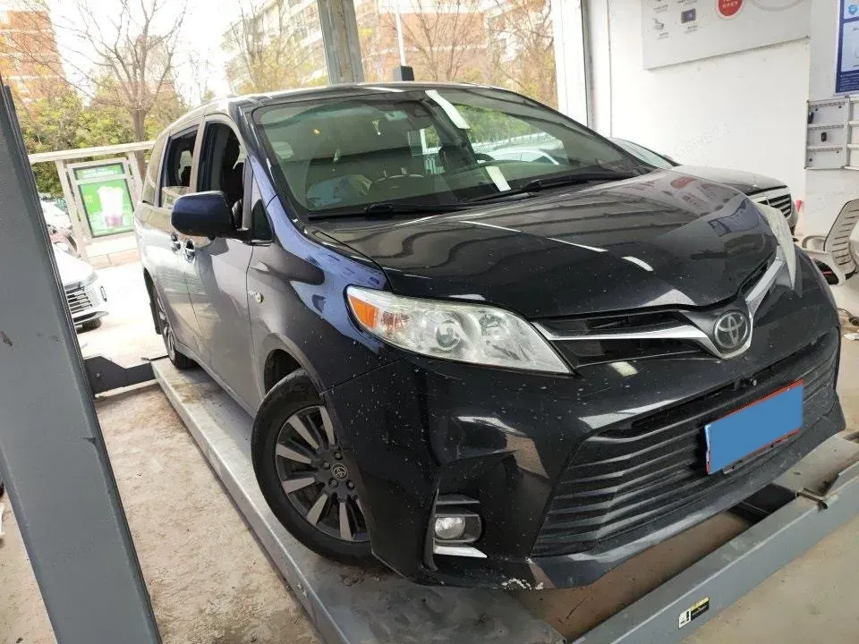 2019 Toyota Camry 2.0L 178HP L4 CVT,autocango,china used car exporter,china ev exporter,chinese used car exporter,chinese used ev exporter