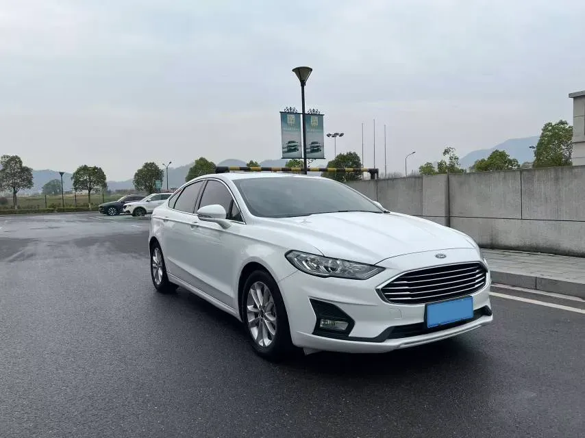 2020 Ford Mondeo 1.5T 182HP L4 6AT,autocango,china used car exporter,china ev exporter,chinese used car exporter,chinese used ev exporter