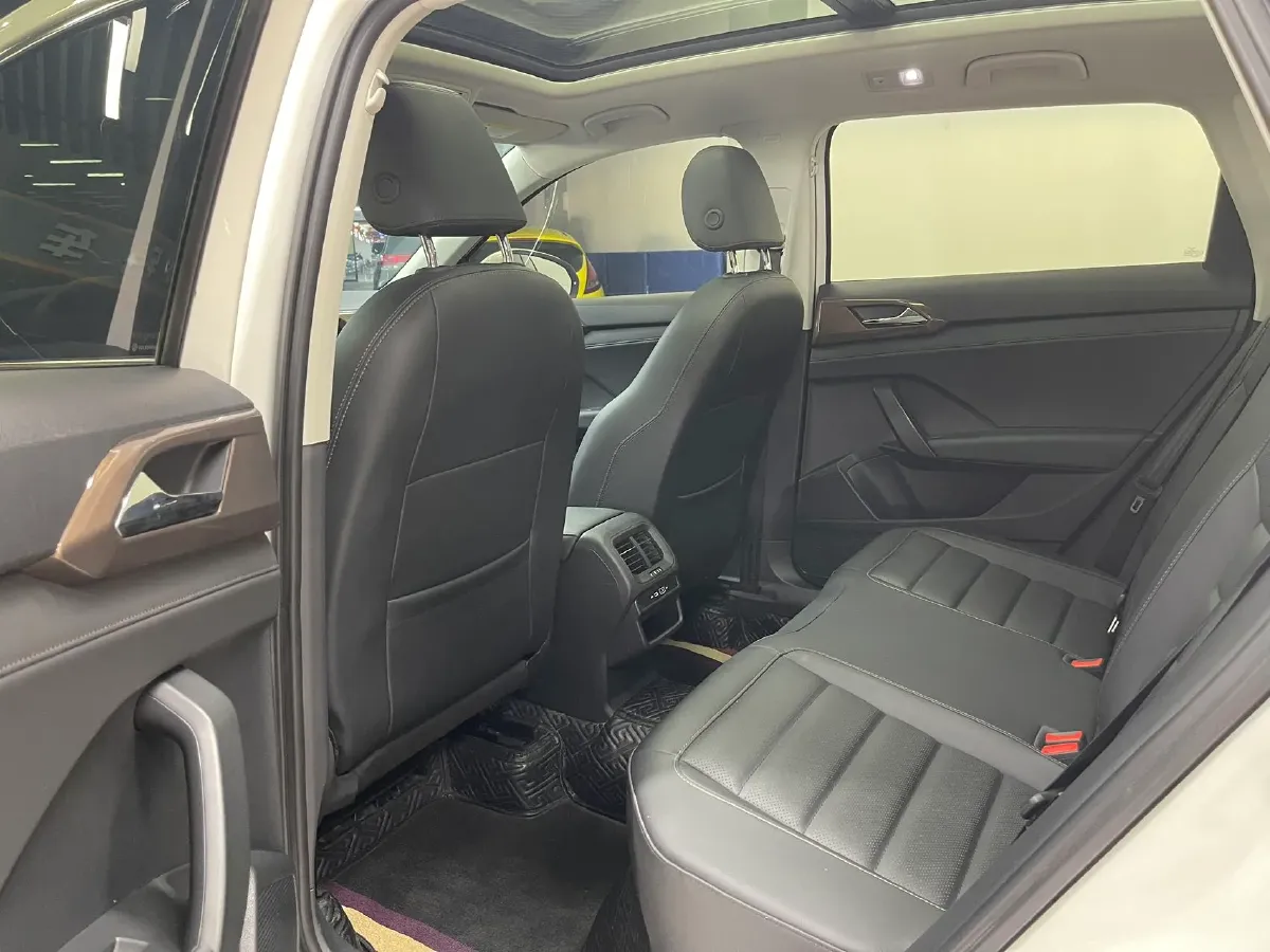 2021 Volkswagen Tharu 1.4T 150HP L4 7DCT,autocango,china used car exporter,china ev exporter,chinese used car exporter,chinese used ev exporter