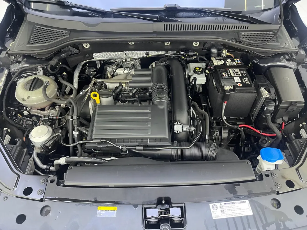 2023 Volkswagen Passat 1.4T 150HP L4 7DCT,autocango,china used car exporter,china ev exporter,chinese used car exporter,chinese used ev exporter