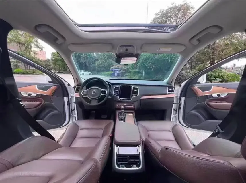 2020 Volvo XC90 2.0T 320HP L4 8AT,autocango,china used car exporter,china ev exporter,chinese used car exporter,chinese used ev exporter