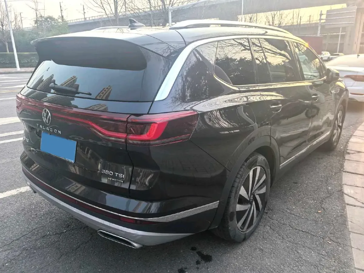 2021 Volkswagen Talagon 2.0T 220HP L4 7DCT,autocango,china used car exporter,china ev exporter,chinese used car exporter,chinese used ev exporter