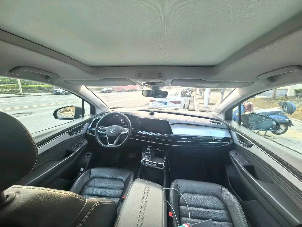 2021 Volkswagen Talagon 2.0T 220HP L4 7DCT,autocango,china used car exporter,china ev exporter,chinese used car exporter,chinese used ev exporter