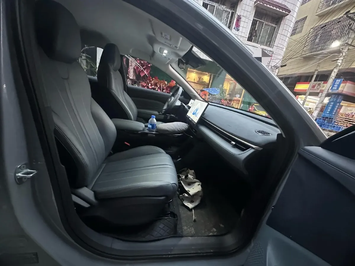 2025 ARCFOX T1 BEV,autocango,china used car exporter,china ev exporter,chinese used car exporter,chinese used ev exporter