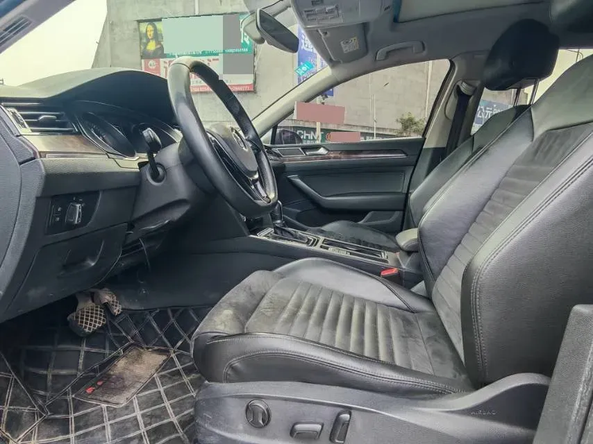 2017 Volkswagen Magotan 1.8T 180HP L4 7DCT,autocango,china used car exporter,china ev exporter,chinese used car exporter,chinese used ev exporter