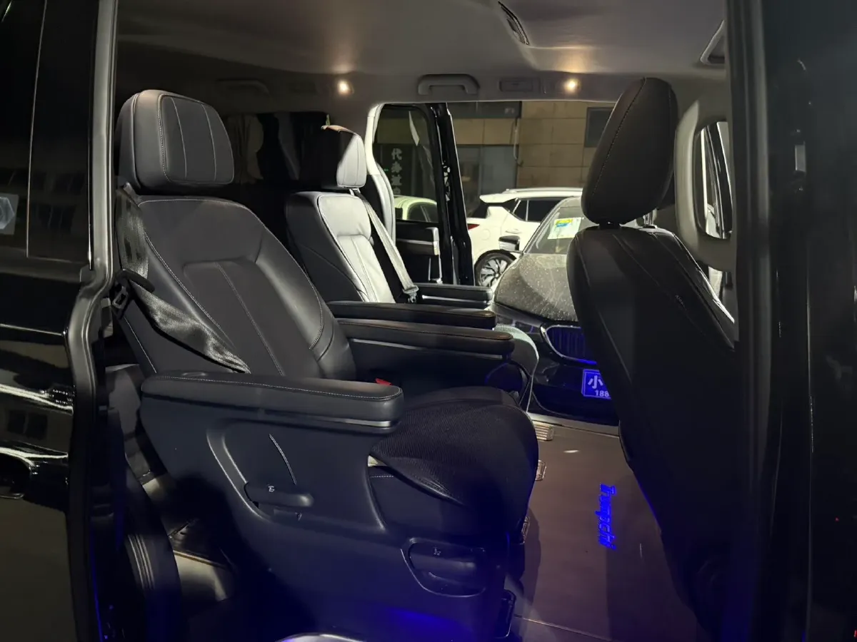 2023 GAC Trumpchi M8 2.0T 252HP L4 8AT,autocango,china used car exporter,china ev exporter,chinese used car exporter,chinese used ev exporter