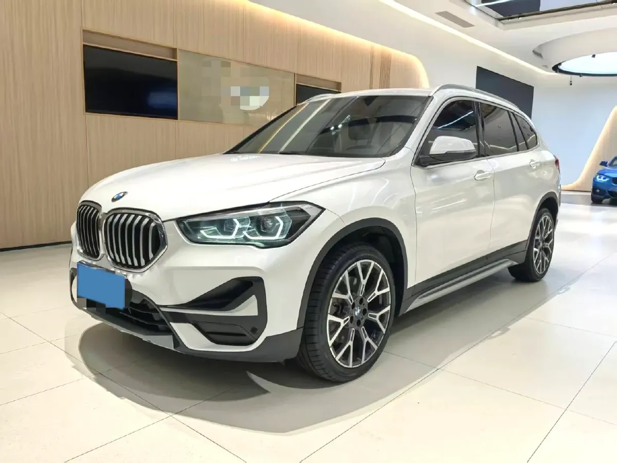 2022 BMW X1 2.0T 192HP L4 8AT,autocango,china used car exporter,china ev exporter,chinese used car exporter,chinese used ev exporter