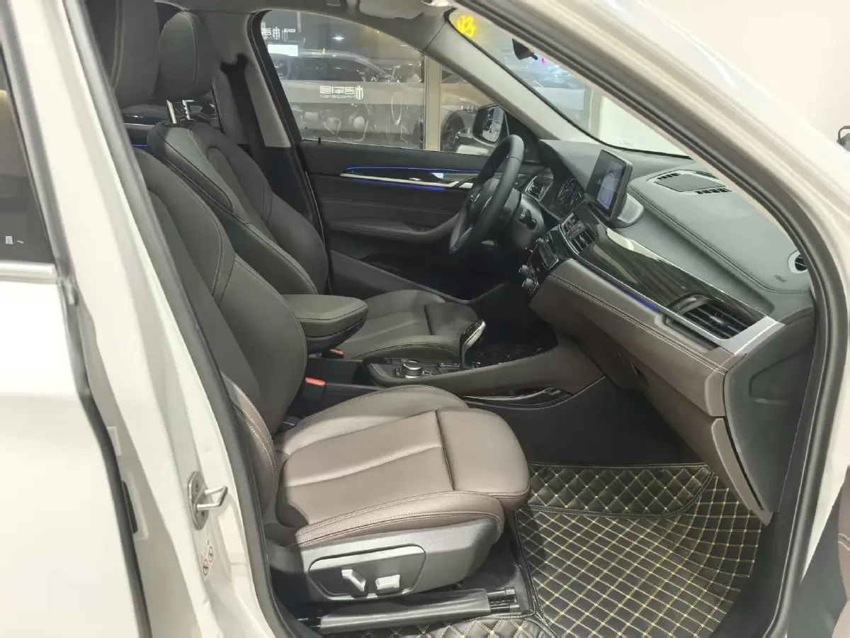 2022 BMW X1 2.0T 192HP L4 8AT,autocango,china used car exporter,china ev exporter,chinese used car exporter,chinese used ev exporter