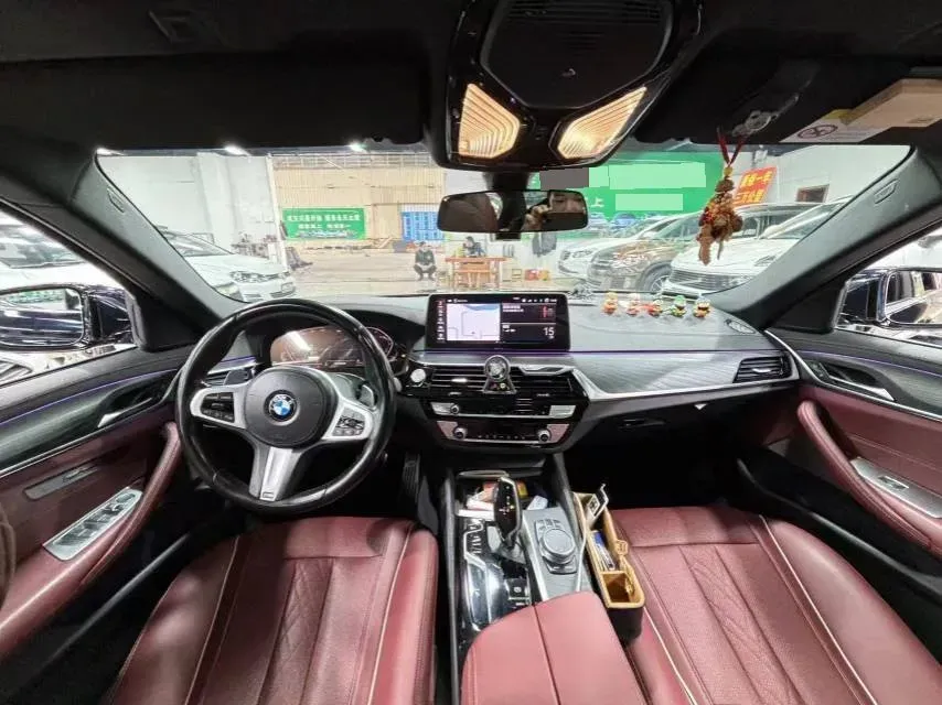 2021 BMW 5 Series 2.0T 252HP L4 8AT,autocango,china used car exporter,china ev exporter,chinese used car exporter,chinese used ev exporter