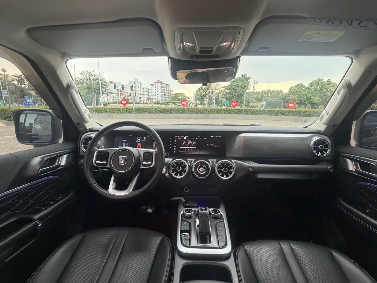 2021 Tank 300 2.0T 227HP L4 8AT,autocango,china used car exporter,china ev exporter,chinese used car exporter,chinese used ev exporter