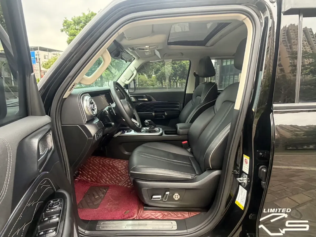 2021 Tank 300 2.0T 227HP L4 8AT,autocango,china used car exporter,china ev exporter,chinese used car exporter,chinese used ev exporter