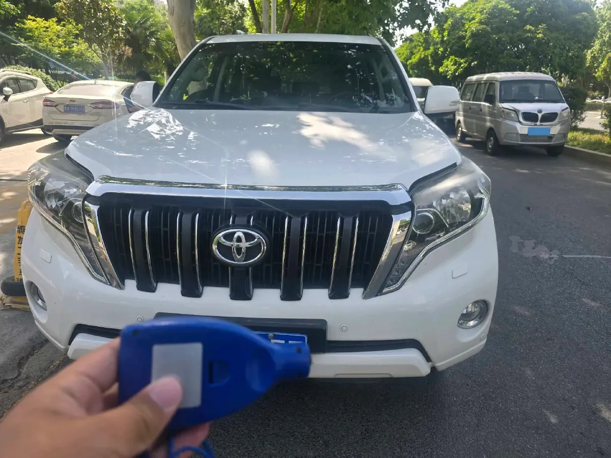 2014 Toyota Land Cruiser Prado 4.0L 275HP V6 5AT,autocango,china used car exporter,china ev exporter,chinese used car exporter,chinese used ev exporter