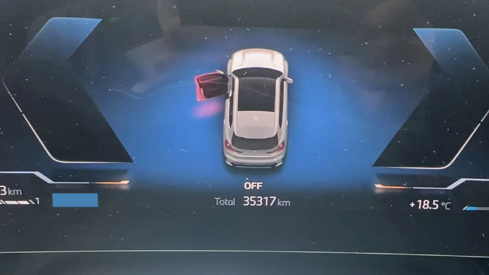 2023 BMW X1 1.5T 156HP L3 7DCT,autocango,china used car exporter,china ev exporter,chinese used car exporter,chinese used ev exporter