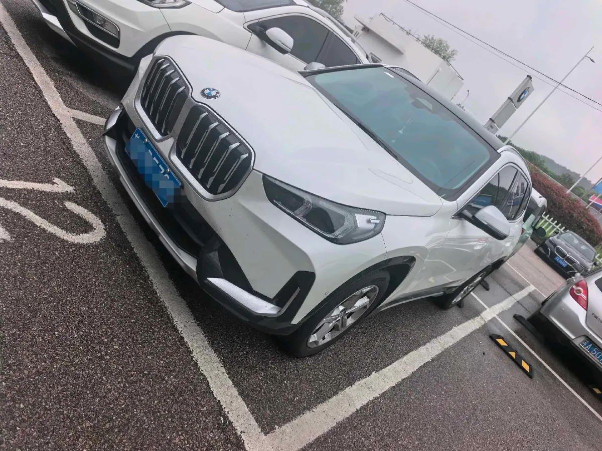 2023 BMW X1 1.5T 156HP L3 7DCT,autocango,china used car exporter,china ev exporter,chinese used car exporter,chinese used ev exporter