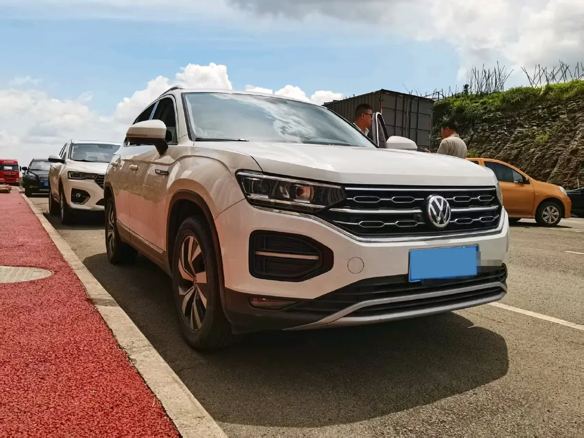2021 Volkswagen Tayron 2.0T 186HP L4 7DCT,autocango,china used car exporter,china ev exporter,chinese used car exporter,chinese used ev exporter