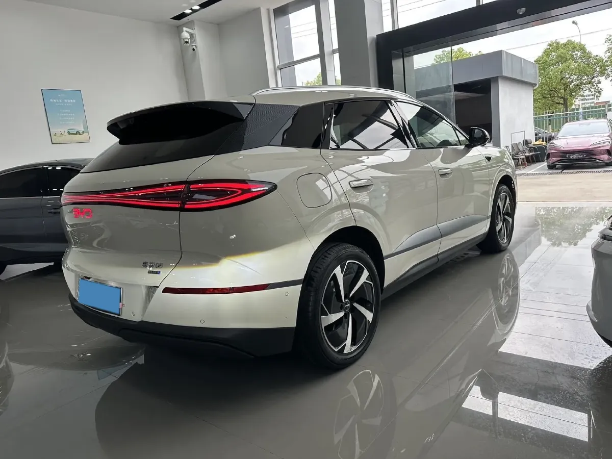2025 LanDian E5 PLUS 1.5L 95HP L4 E-CVT PHEV,autocango,china used car exporter,china ev exporter,chinese used car exporter,chinese used ev exporter