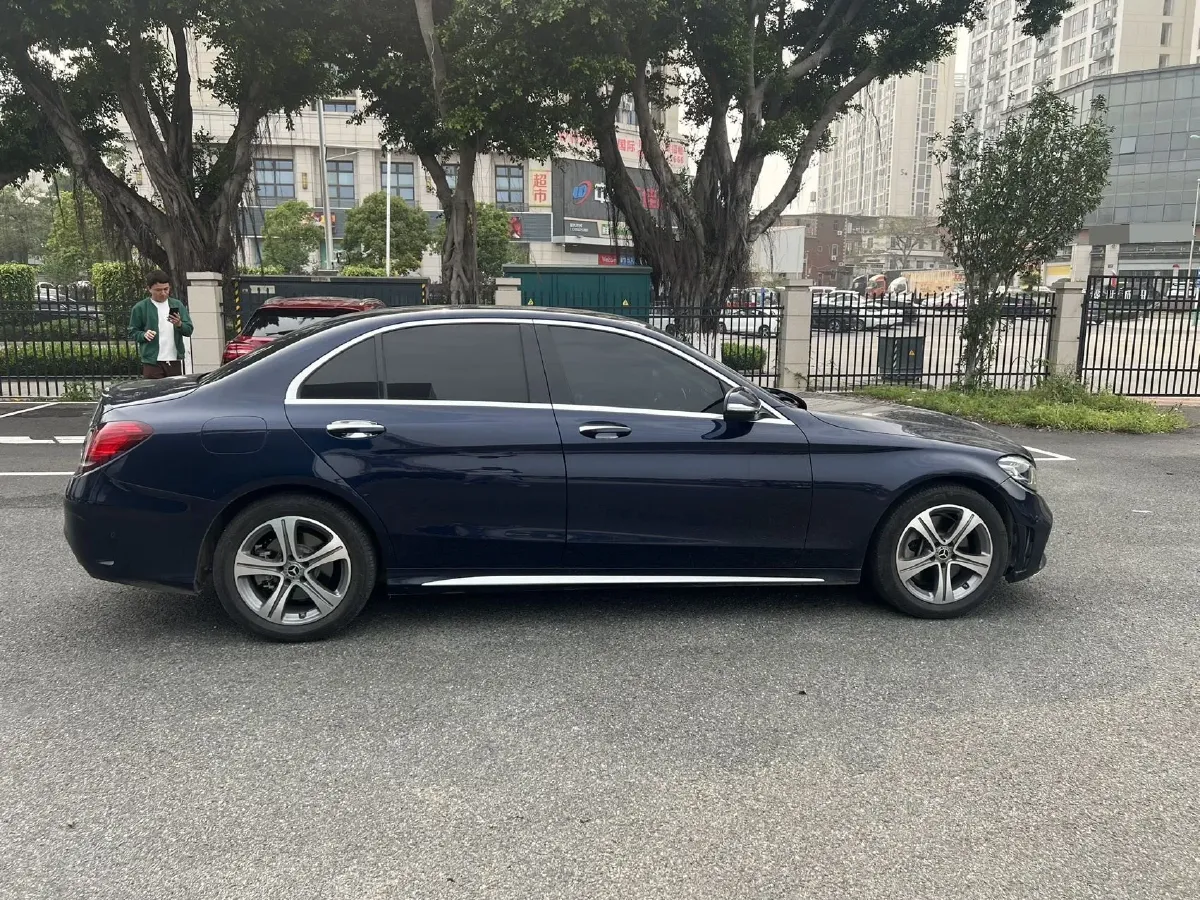 2020 Mercedes-Benz C Class 1.5T 184HP L4 9AT,autocango,china used car exporter,china ev exporter,chinese used car exporter,chinese used ev exporter