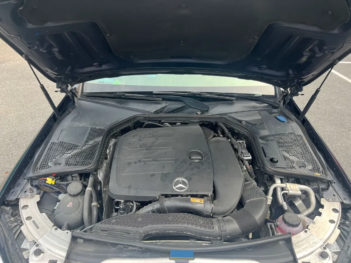 2020 Mercedes-Benz C Class 1.5T 184HP L4 9AT,autocango,china used car exporter,china ev exporter,chinese used car exporter,chinese used ev exporter