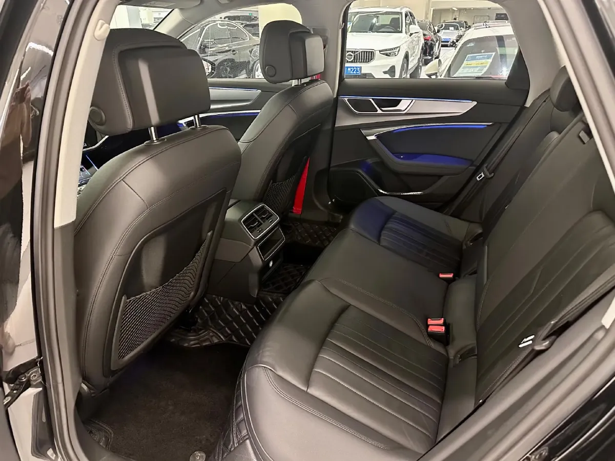 2022 Audi A6 3.0T 340HP V6 7DCT,autocango,china used car exporter,china ev exporter,chinese used car exporter,chinese used ev exporter