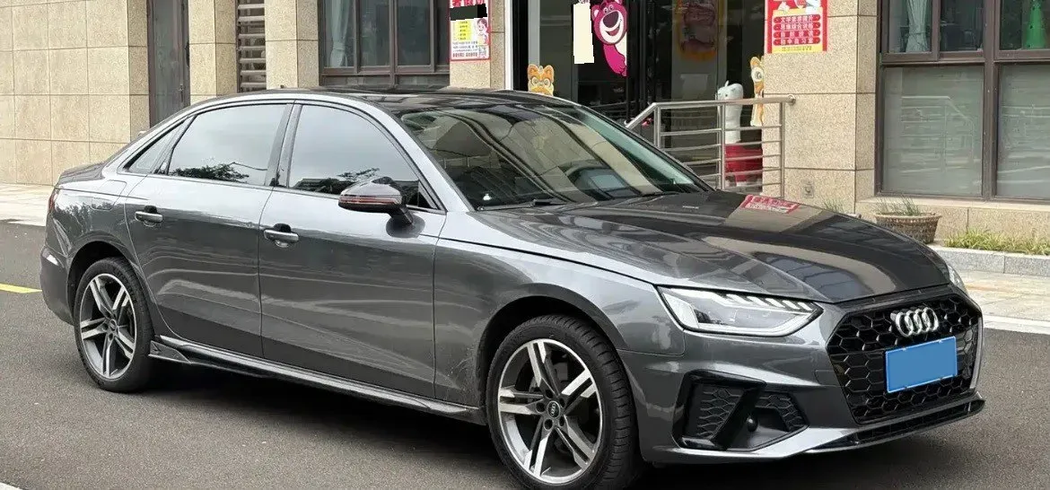 2022 Audi A4L 2.0T 190HP L4 7DCT,autocango,china used car exporter,china ev exporter,chinese used car exporter,chinese used ev exporter