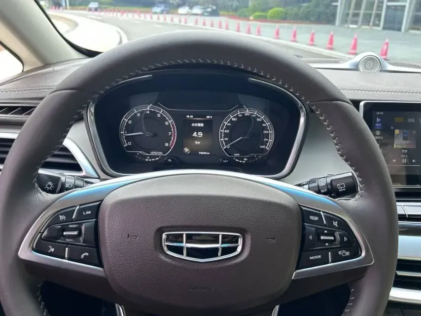 2021 Geely JiaJi 1.8T 184HP L4 7DCT,autocango,china used car exporter,china ev exporter,chinese used car exporter,chinese used ev exporter