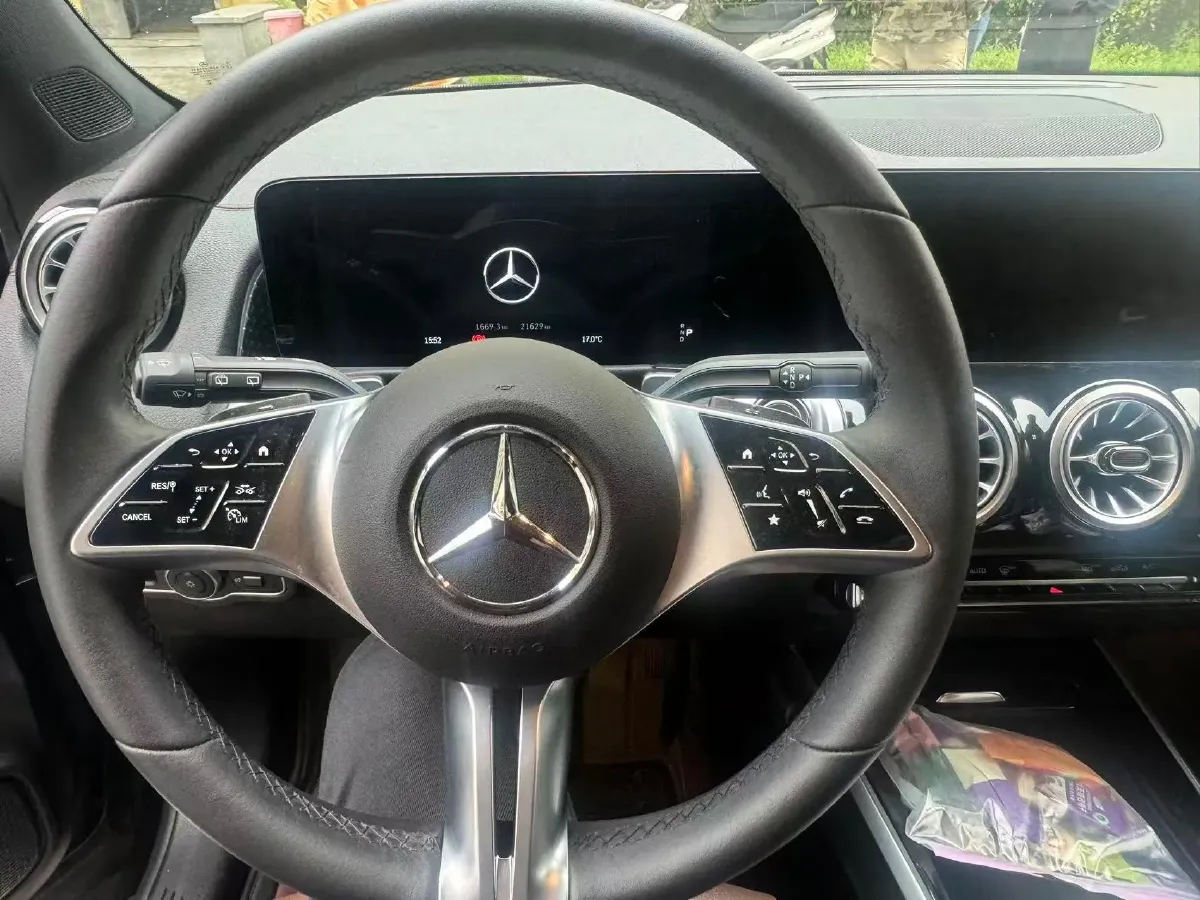 2024 Mercedes-Benz GLB Class 2.0T 190HP L4 8DCT,autocango,china used car exporter,china ev exporter,chinese used car exporter,chinese used ev exporter