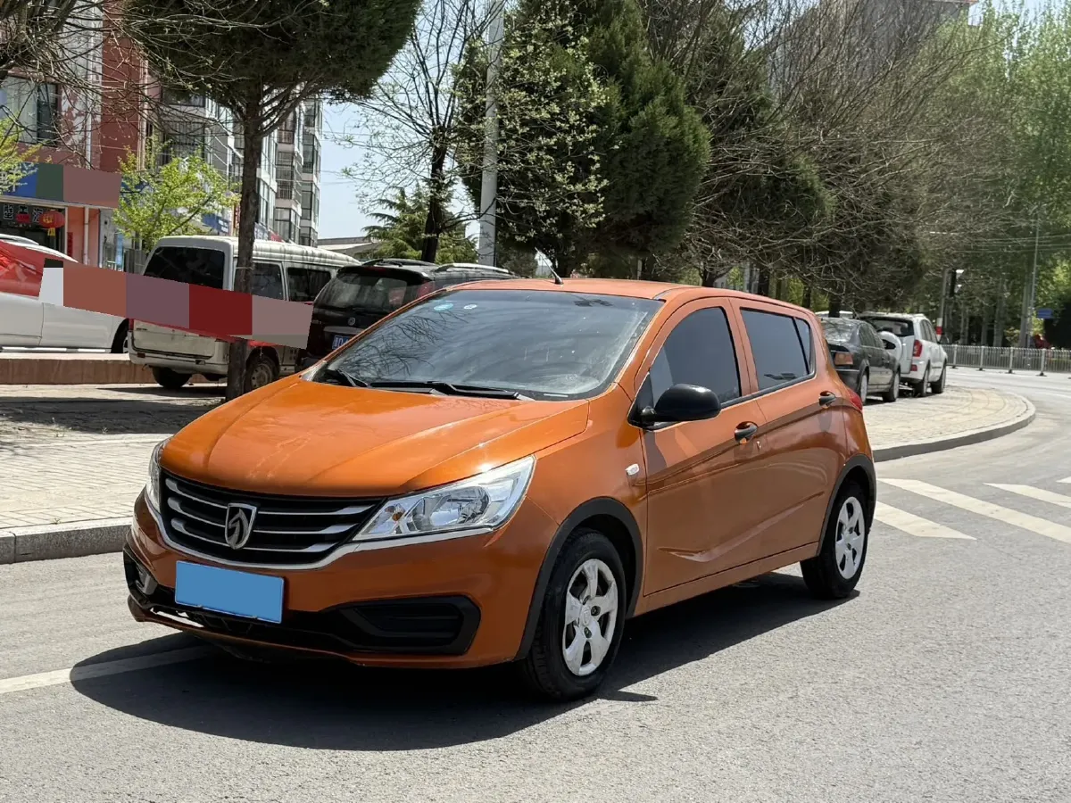 2016 BaoJun 310 1.2L 82HP L4 5MT,autocango,china used car exporter,china ev exporter,chinese used car exporter,chinese used ev exporter