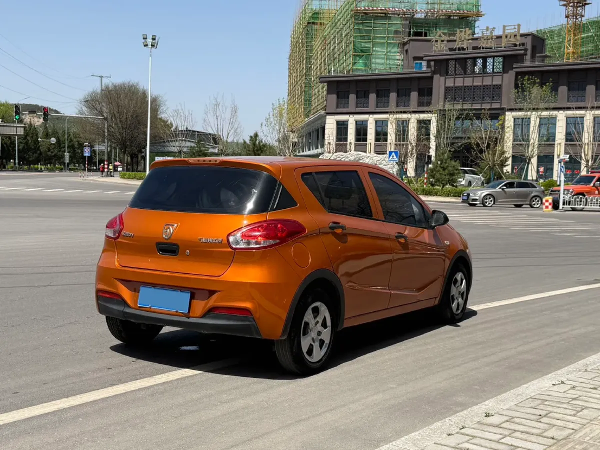 2016 BaoJun 310 1.2L 82HP L4 5MT,autocango,china used car exporter,china ev exporter,chinese used car exporter,chinese used ev exporter