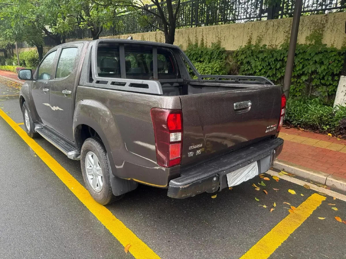 2019 Isuzu LingTuo 2.5T 129HP L4 6AT,autocango,china used car exporter,china ev exporter,chinese used car exporter,chinese used ev exporter