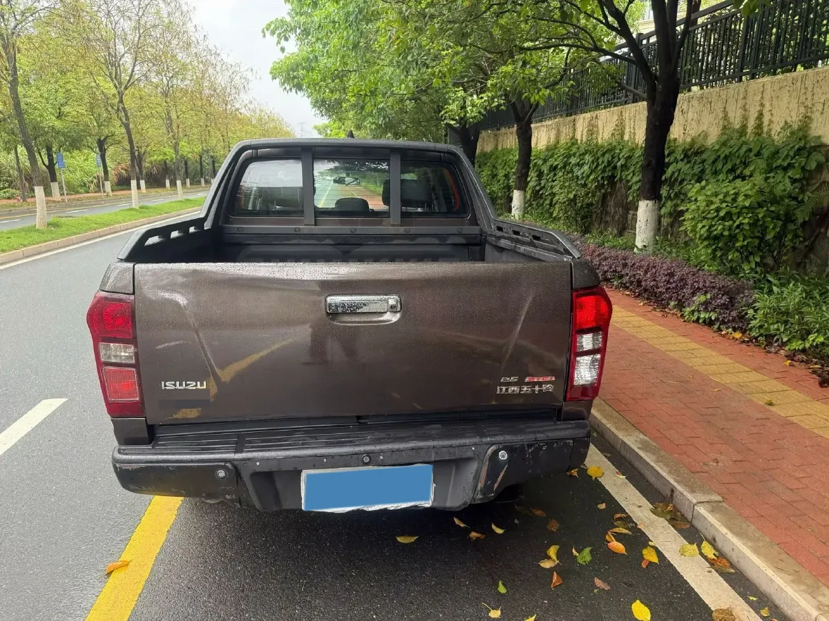 2019 Isuzu LingTuo 2.5T 129HP L4 6AT,autocango,china used car exporter,china ev exporter,chinese used car exporter,chinese used ev exporter