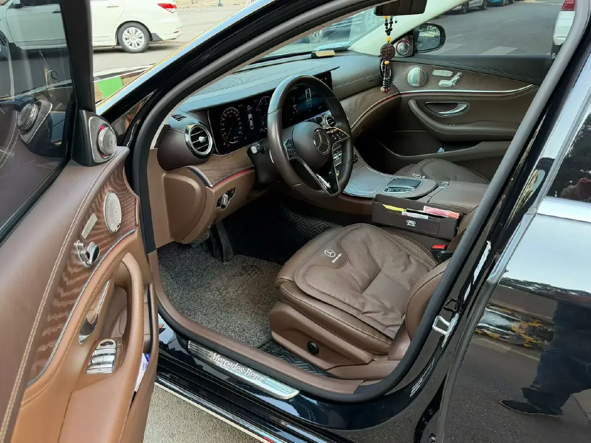 2022 Mercedes-Benz E Class 2.0T 258HP L4 9AT,autocango,china used car exporter,china ev exporter,chinese used car exporter,chinese used ev exporter