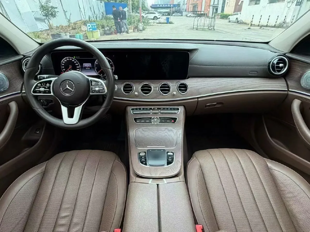 2020 Mercedes-Benz E Class 2.0T 258HP L4 9AT,autocango,china used car exporter,china ev exporter,chinese used car exporter,chinese used ev exporter