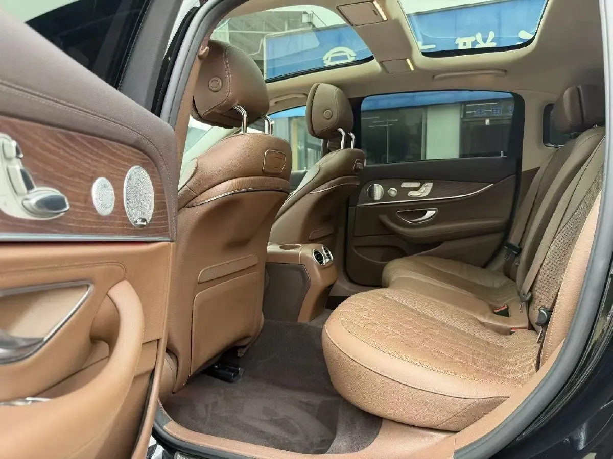 2020 Mercedes-Benz E Class 2.0T 258HP L4 9AT,autocango,china used car exporter,china ev exporter,chinese used car exporter,chinese used ev exporter