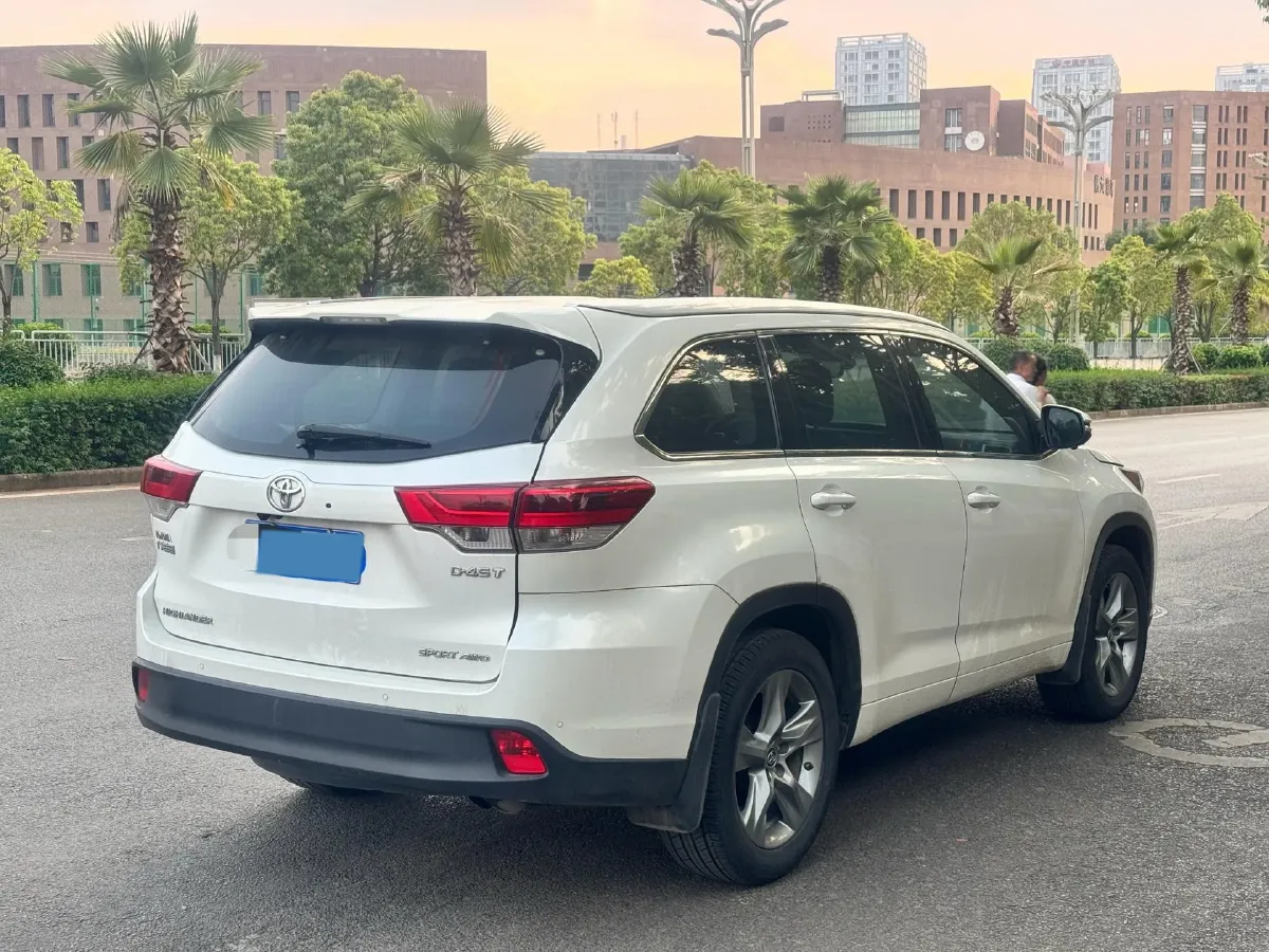 2019 Lincoln MKC 2.0T 203HP L4 6AT,autocango,china used car exporter,china ev exporter,chinese used car exporter,chinese used ev exporter