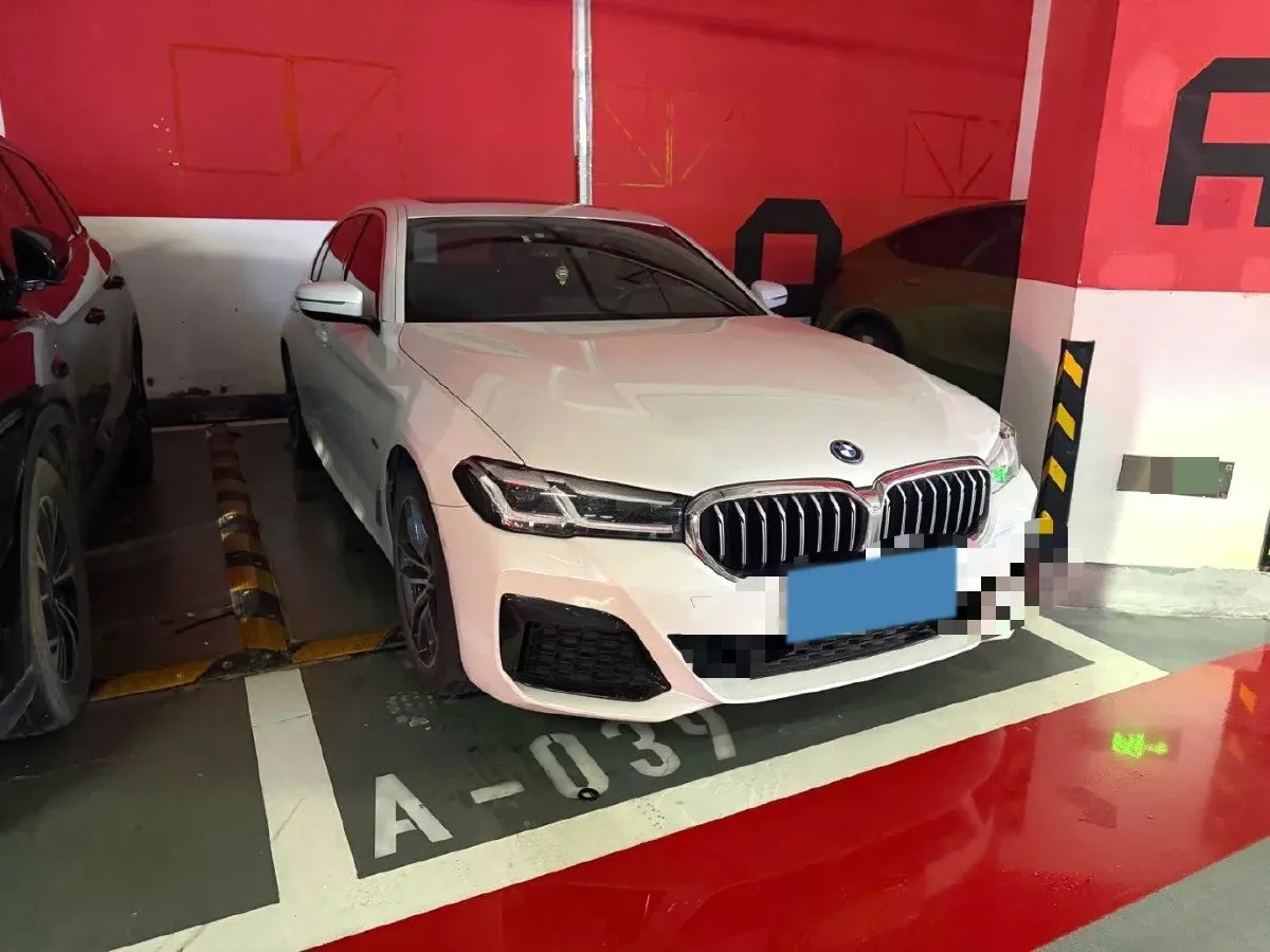 2022 BMW 5 Series 2.0T 184HP L4 8AT PHEV 17.7KWH,autocango,china used car exporter,china ev exporter,chinese used car exporter,chinese used ev exporter