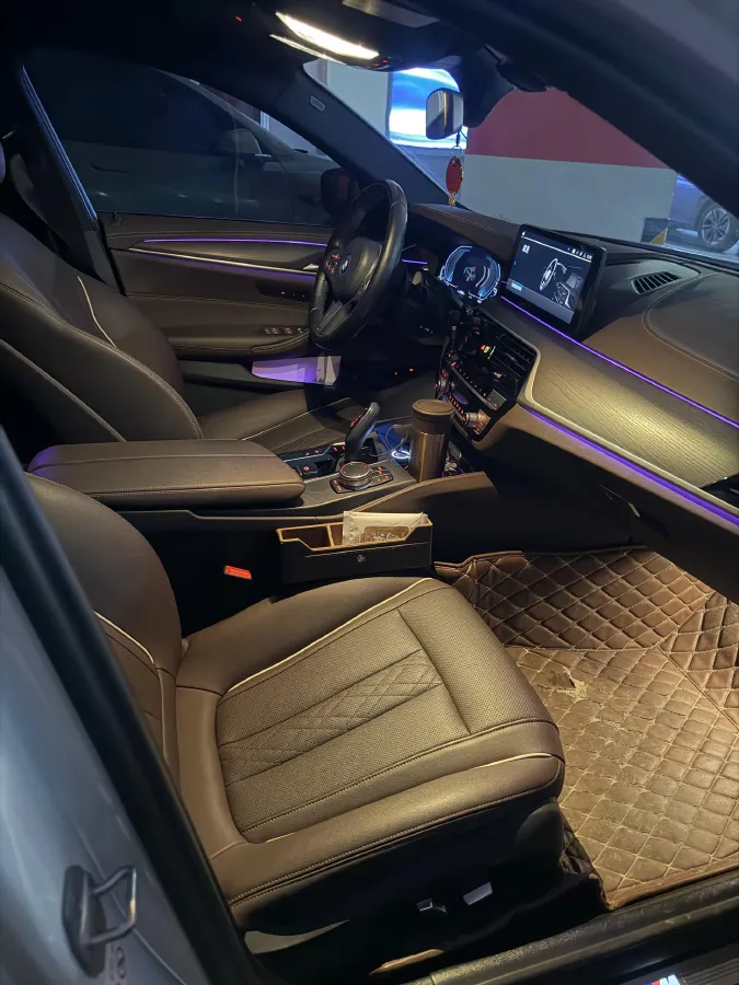 2022 BMW 5 Series 2.0T 184HP L4 8AT PHEV 17.7KWH,autocango,china used car exporter,china ev exporter,chinese used car exporter,chinese used ev exporter