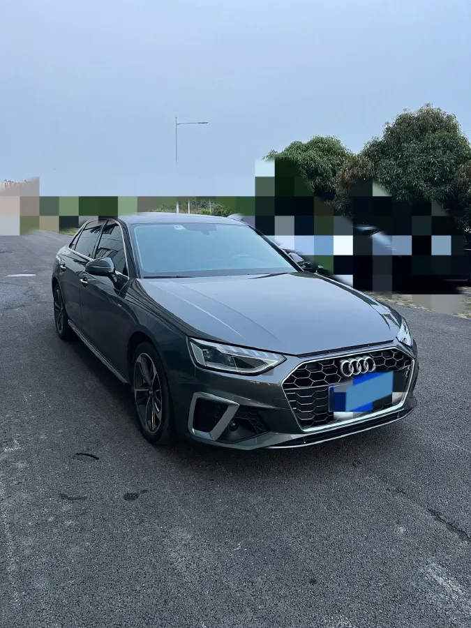 2021 Audi A4L 2.0T 190HP L4 7DCT,autocango,china used car exporter,china ev exporter,chinese used car exporter,chinese used ev exporter