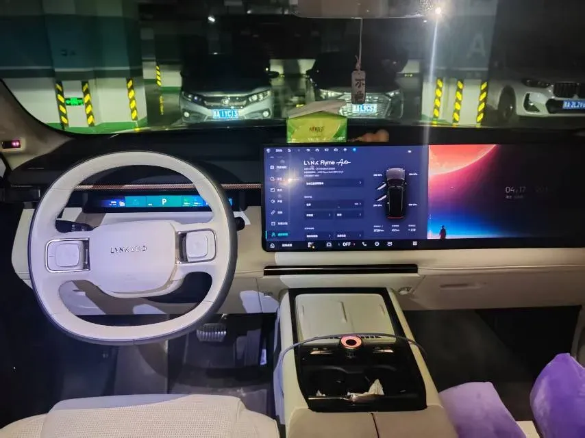 2025 LYNK&CO 900 2.0T 254HP L4 3DHT PHEV,autocango,china used car exporter,china ev exporter,chinese used car exporter,chinese used ev exporter