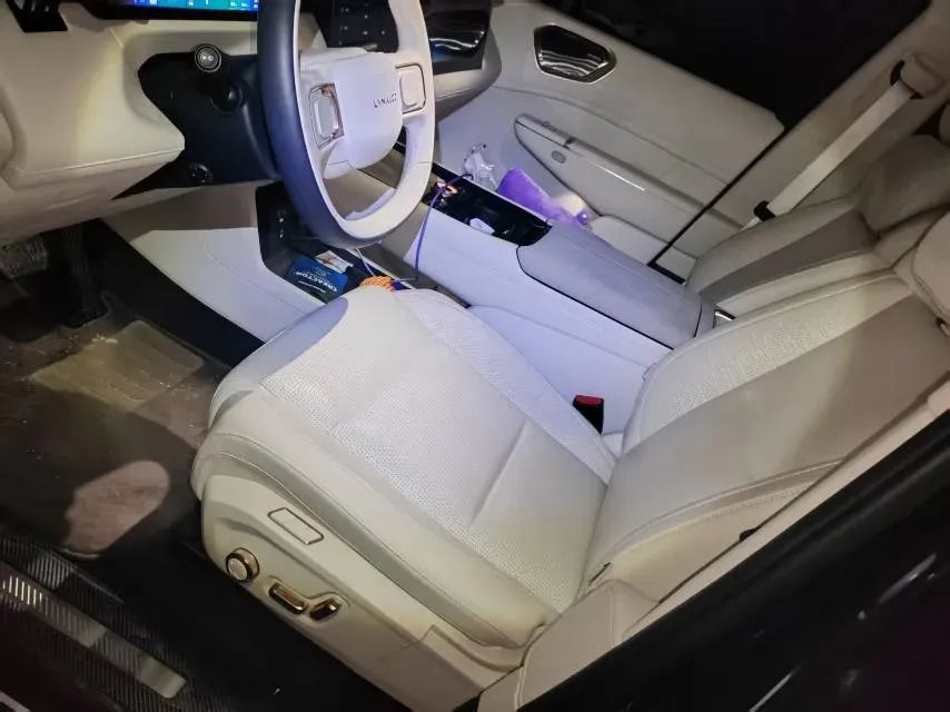 2025 LYNK&CO 900 2.0T 254HP L4 3DHT PHEV,autocango,china used car exporter,china ev exporter,chinese used car exporter,chinese used ev exporter