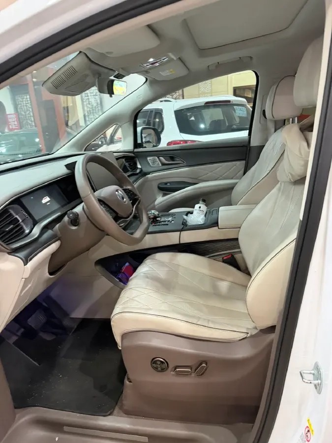 2022 Mercedes-Benz GLC Class 2.0T 197HP L4 9AT,autocango,china used car exporter,china ev exporter,chinese used car exporter,chinese used ev exporter