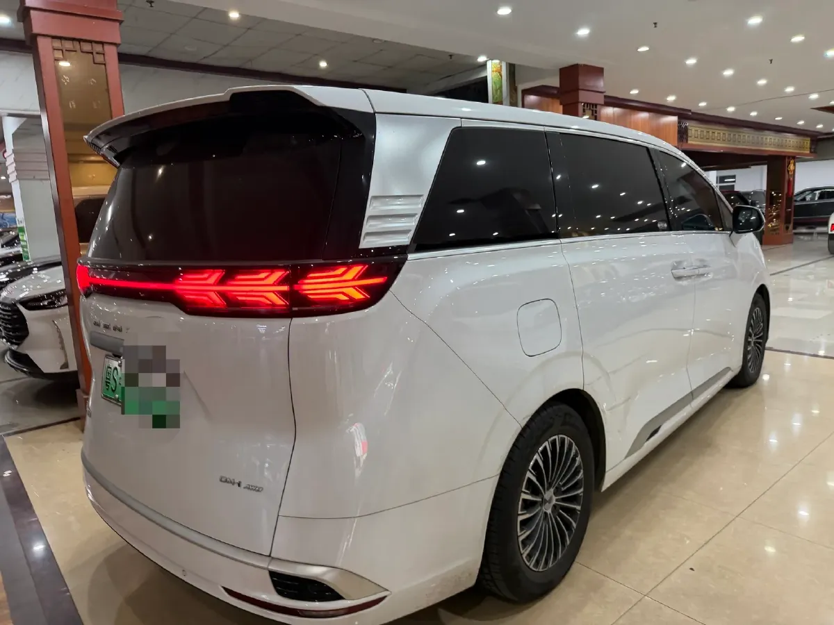 2022 Mercedes-Benz GLC Class 2.0T 197HP L4 9AT,autocango,china used car exporter,china ev exporter,chinese used car exporter,chinese used ev exporter