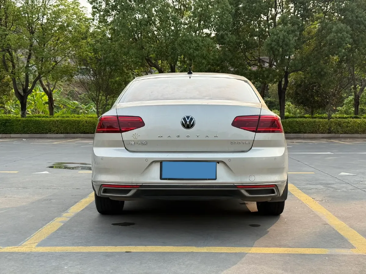 2020 Volkswagen Magotan 2.0T 186HP L4 7DCT,autocango,china used car exporter,china ev exporter,chinese used car exporter,chinese used ev exporter