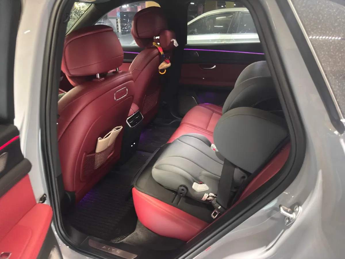 2025 AITO AITO M5 BEV 83KWH,autocango,china used car exporter,china ev exporter,chinese used car exporter,chinese used ev exporter