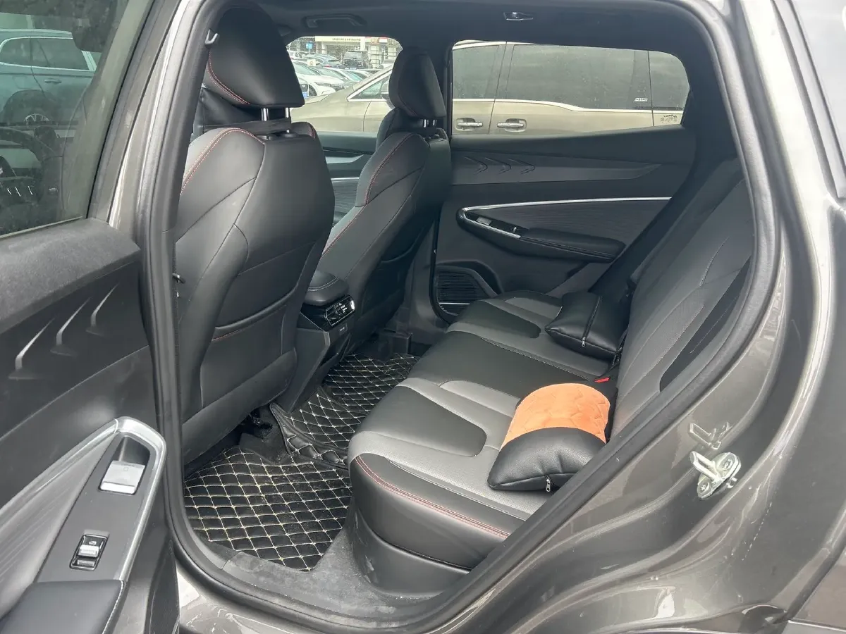 2023 Geely Azkarra 1.5T 181HP L4 7DCT,autocango,china used car exporter,china ev exporter,chinese used car exporter,chinese used ev exporter