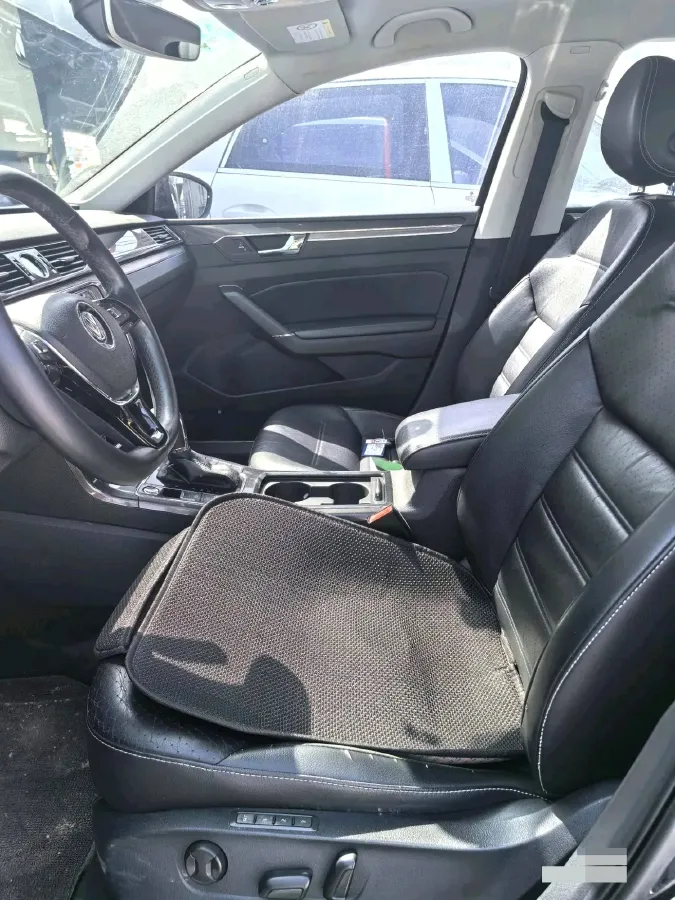 2017 Volkswagen Passat 1.8T 180HP L4 7DCT,autocango,china used car exporter,china ev exporter,chinese used car exporter,chinese used ev exporter